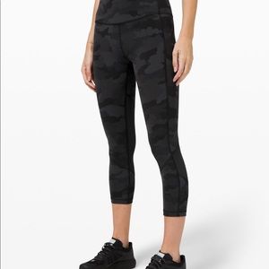 Lululemon Pace Rival Crop NWOT Size 8